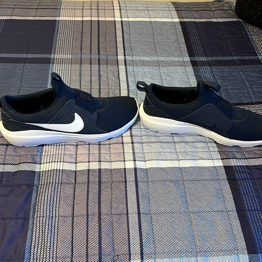 Men’s Nike shoes